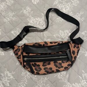 Leopard fanny pack